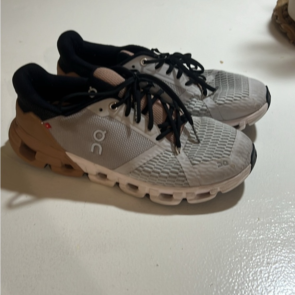 Oncloud size 8
